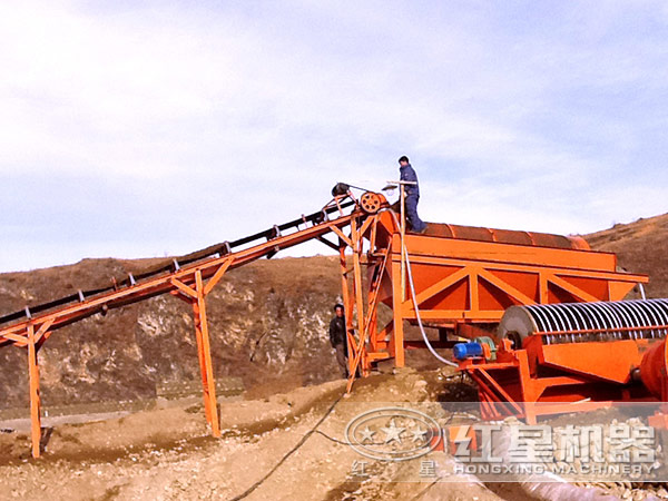 永磁筒式磁選機(jī)現(xiàn)場(chǎng)圖