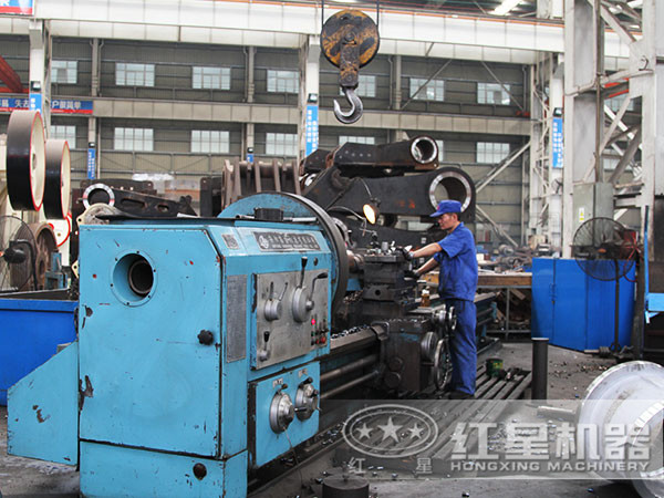 紅星機(jī)器車間作業(yè)人員